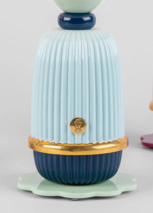 Lladro Kokeshi Wireless Lamp - Blue