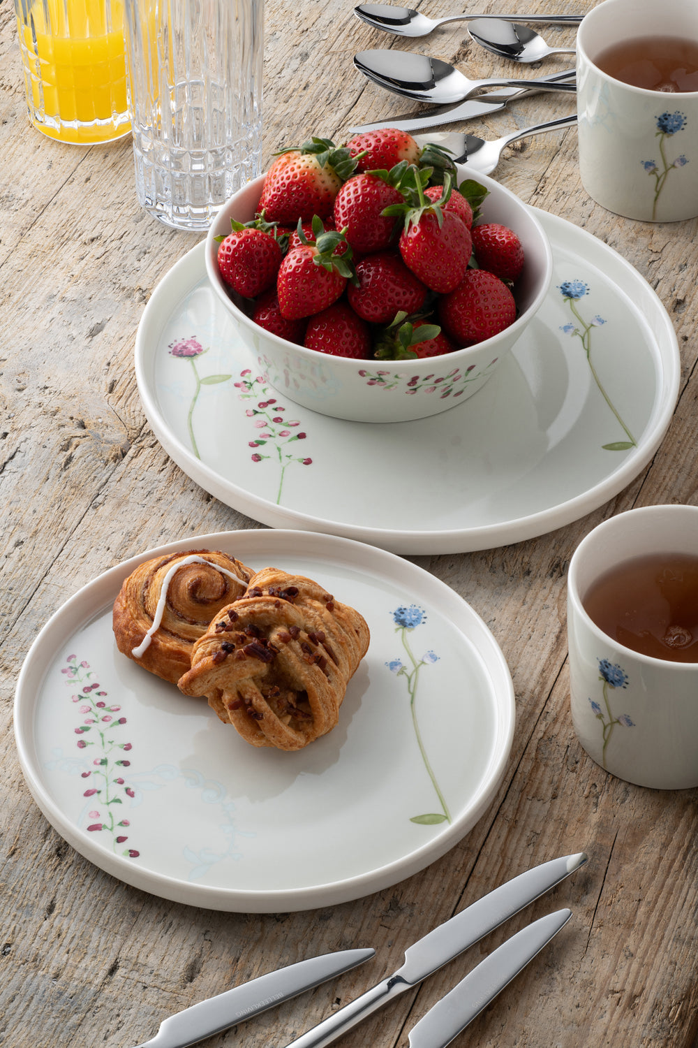 Aynsley Camille Pale Jade 12 Piece Set-Goviers