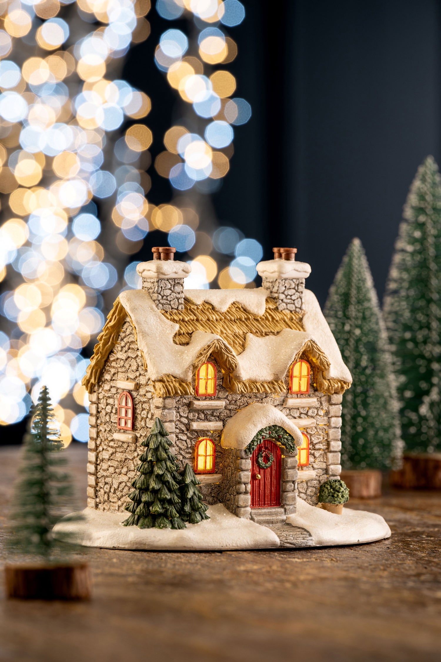 Aynsley Christmas Cottage LED-Goviers