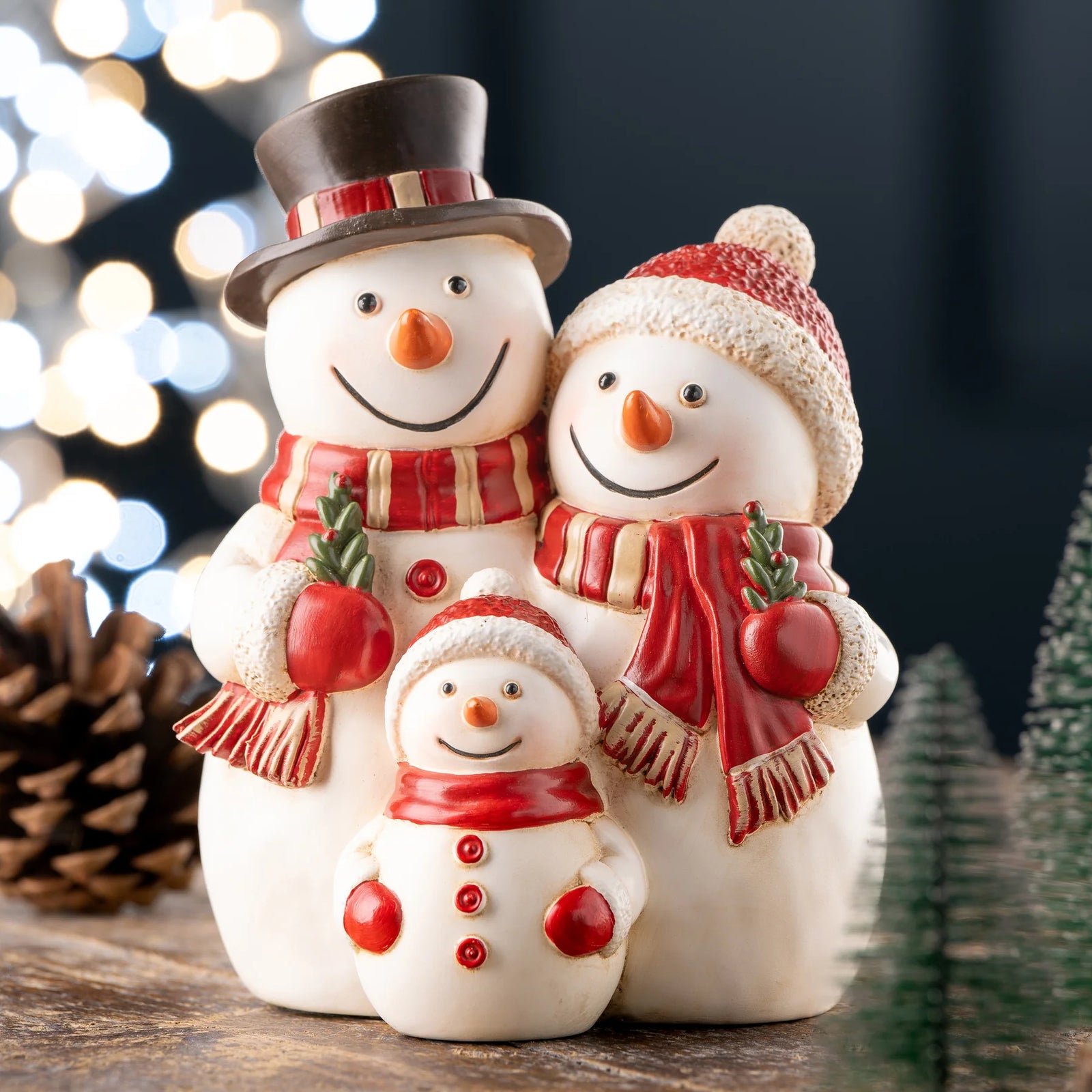 Aynsley Snowman Family Figurine-Goviers