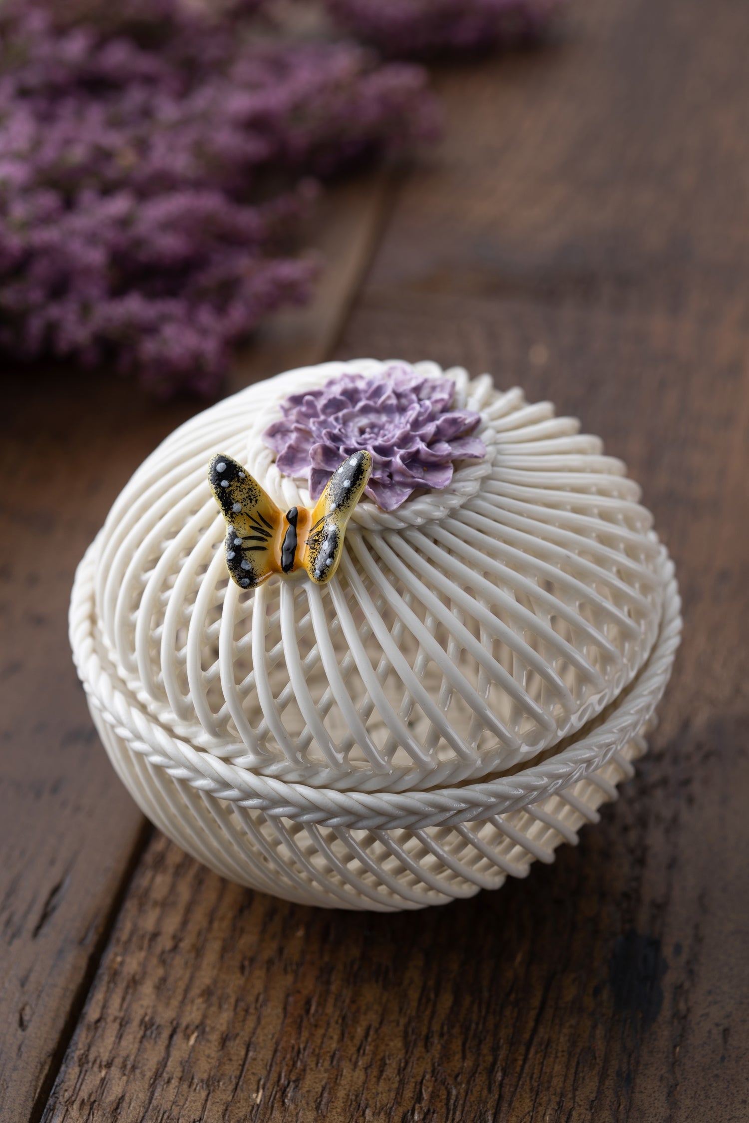 Belleek November Chrysanthemum Basket-Goviers
