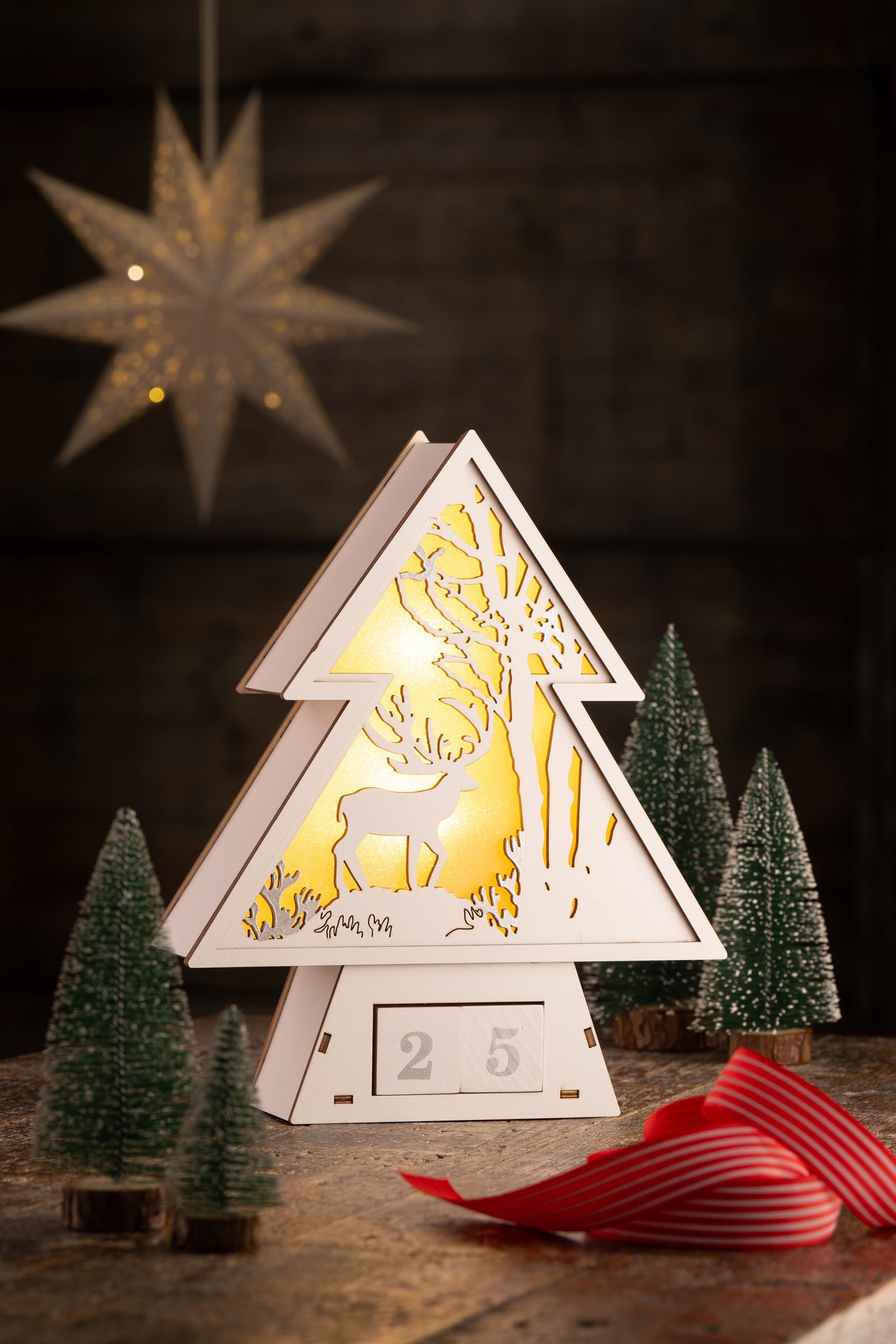 Belleek Reindeer Advent Wooden LED-Goviers