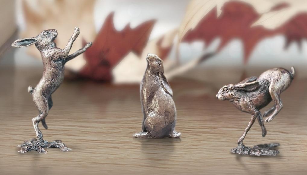 Butler & Peach Hares Trio-Goviers