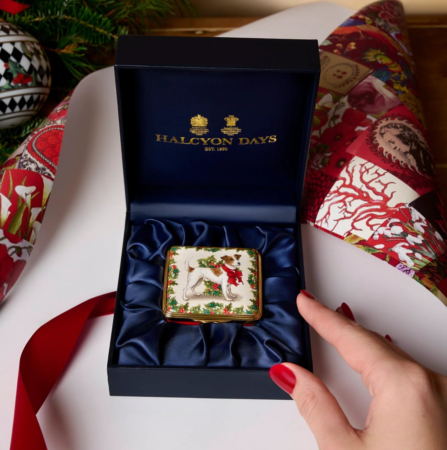 Halcyon Days Waiting For Christmas Enamel Box-Goviers