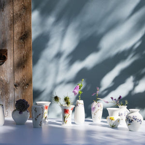 Hutschenreuther Carnation Mini Vase-Goviers