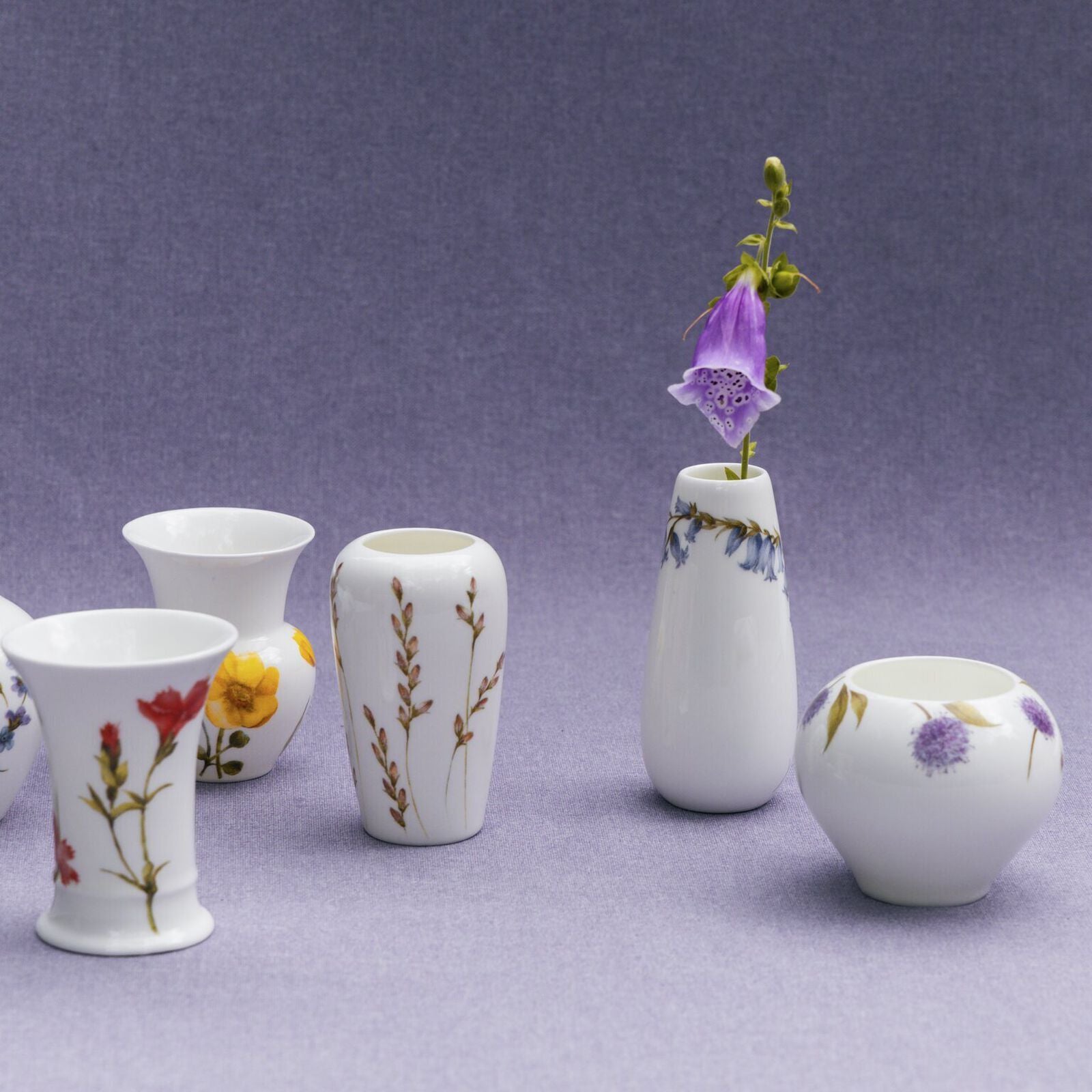 Hutschenreuther Meadow Grass Mini Vase-Goviers