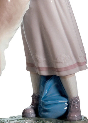 Lladro A Warm Welcome Dog Figurine-Goviers