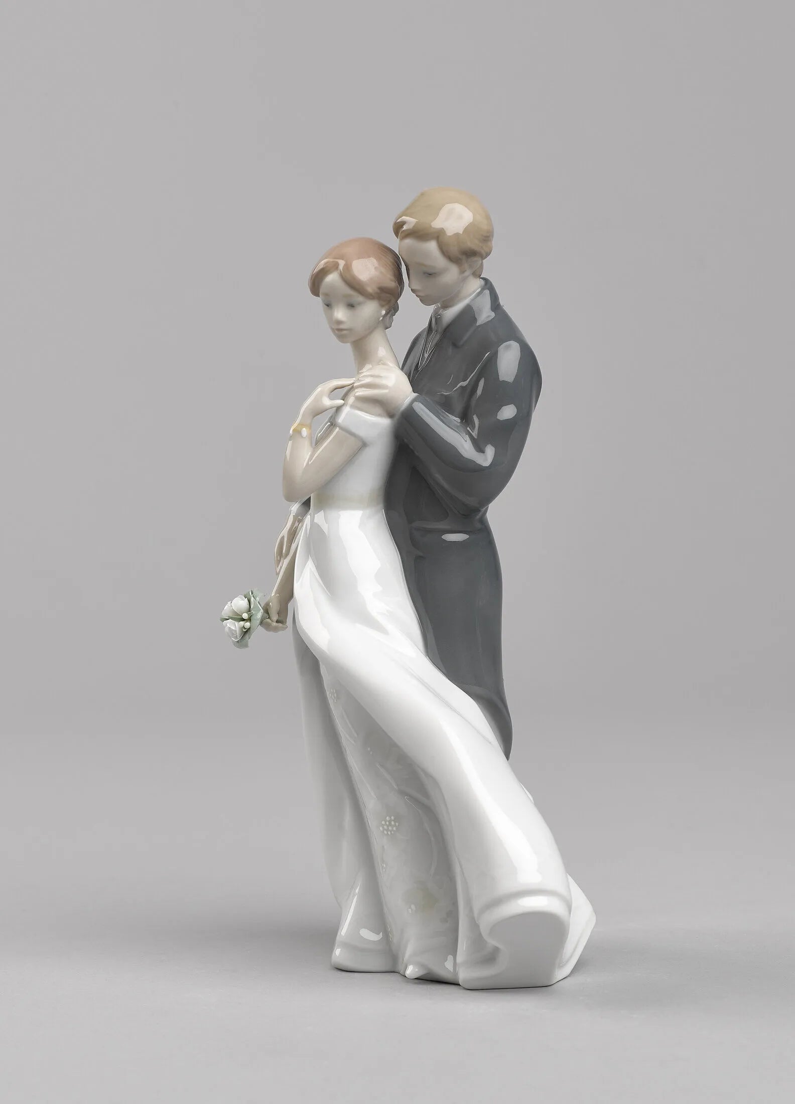 Lladro Everlasting Love - Goviers of Sidmouth