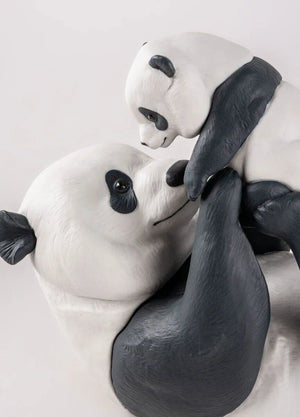 Lladro Mommy Panda-Goviers