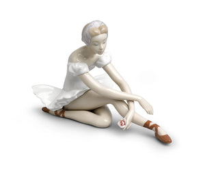 Lladro Rose Ballet-Goviers