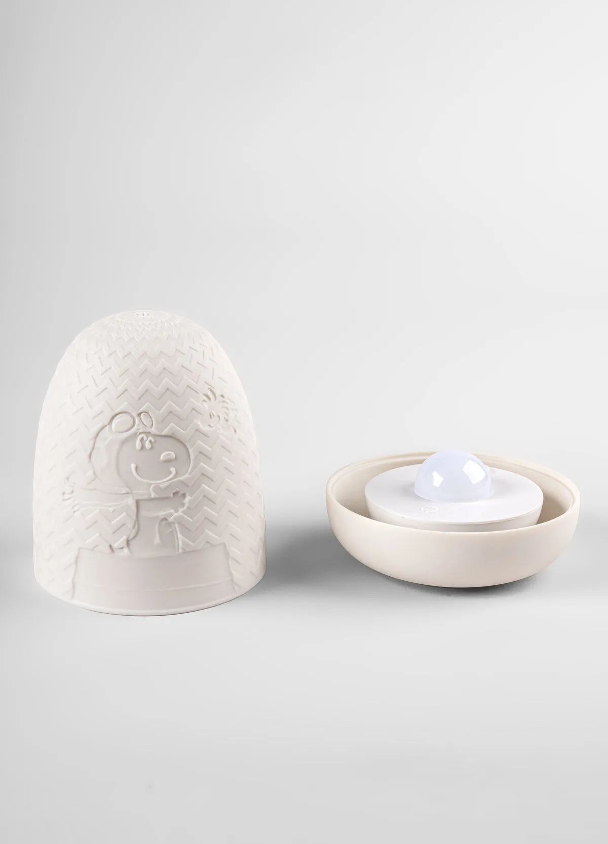 Lladro Snoopy™ Dome Table Lamp-Goviers