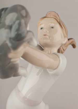 Lladro The Best of Friends Girl Figurine-Goviers