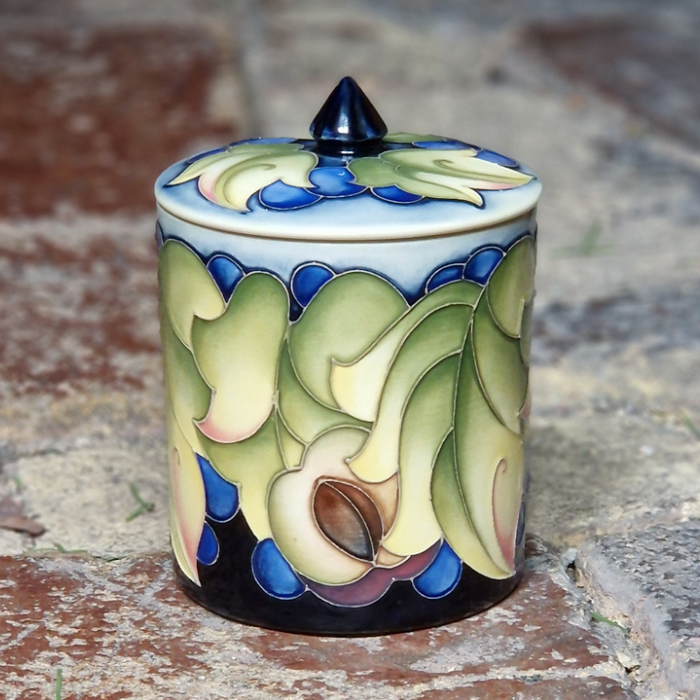 Moorcroft Vine & Fruit CJ3-Goviers