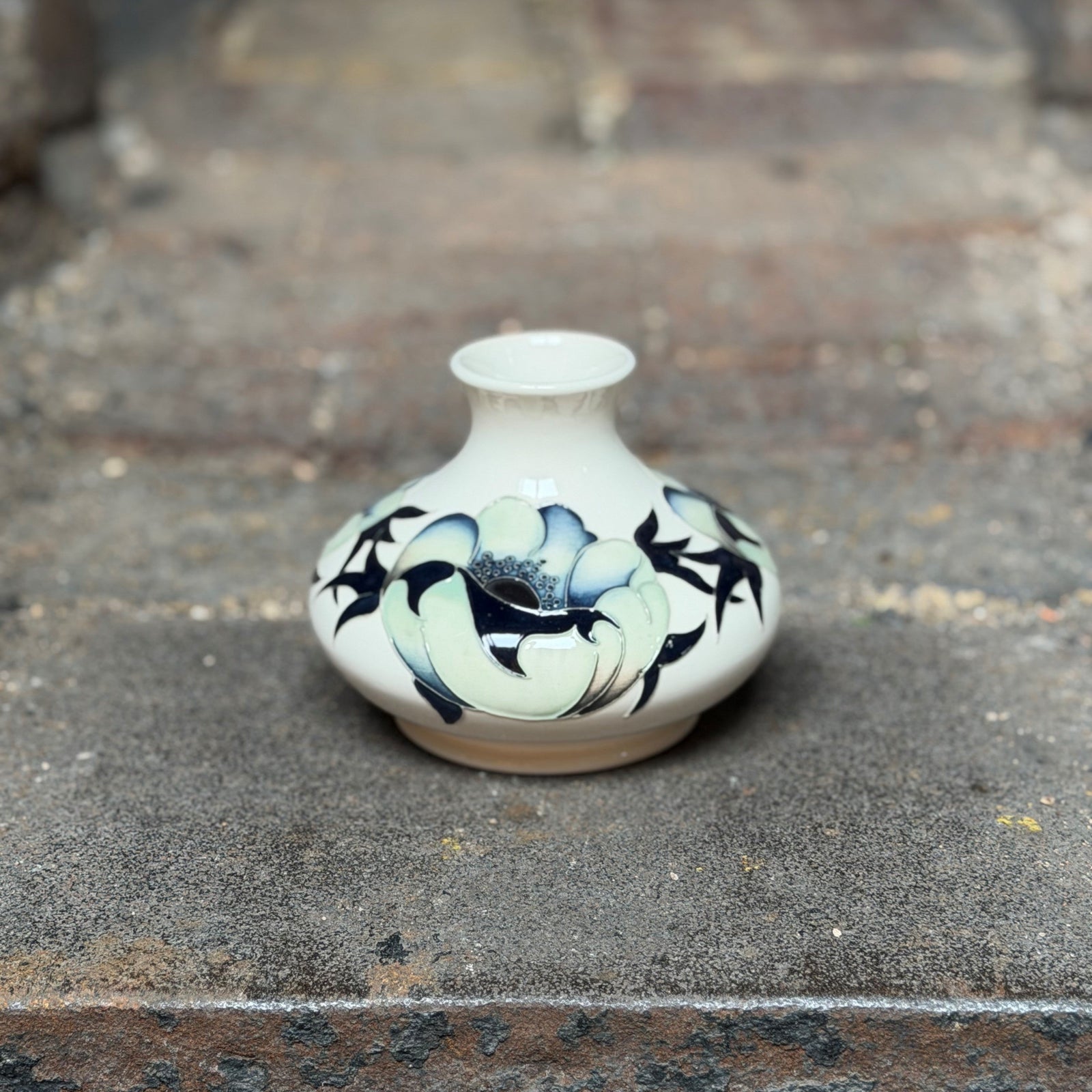 Moorcroft Voyager Poppy Vase 32/5-Goviers