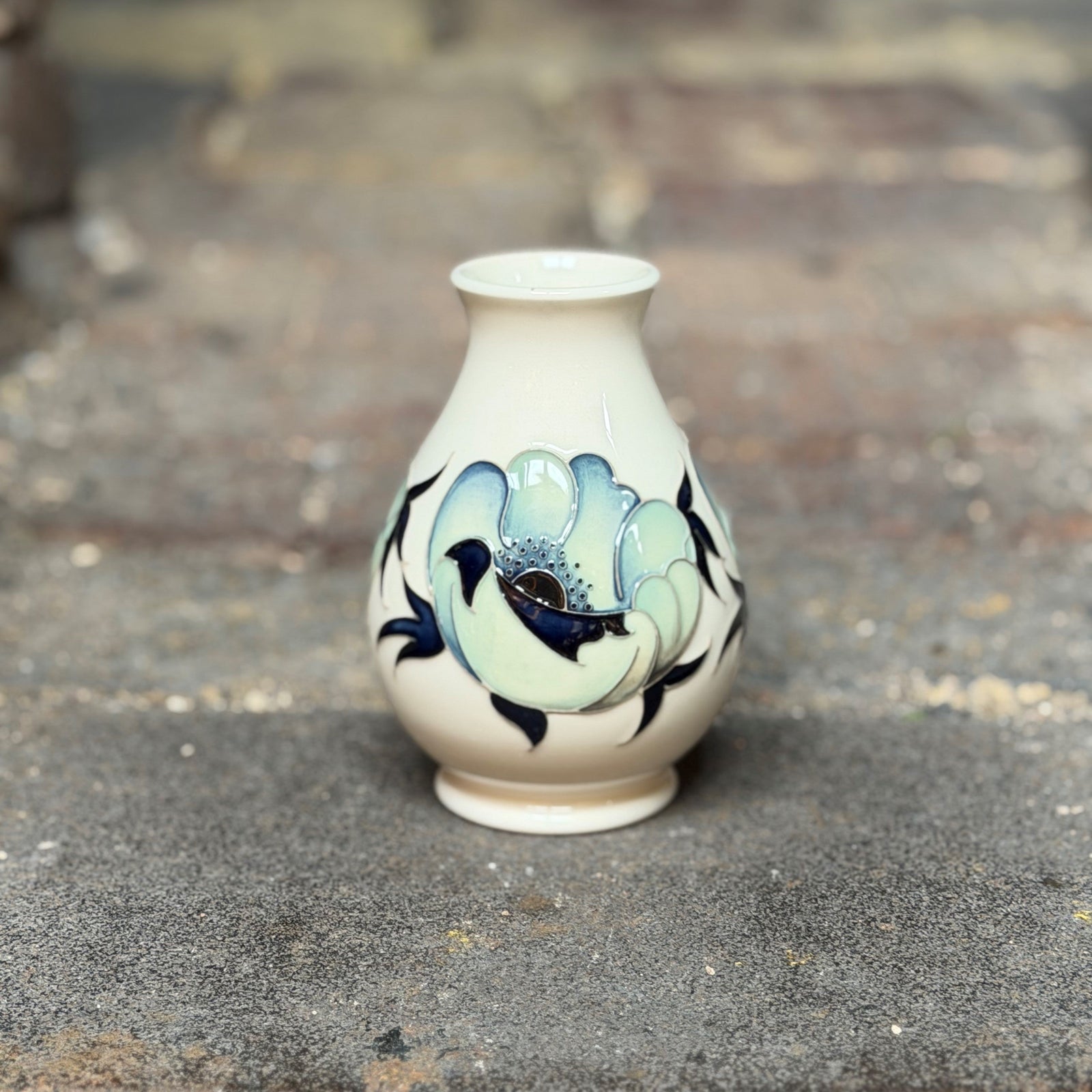Moorcroft Voyager Poppy Vase 7/5-Goviers