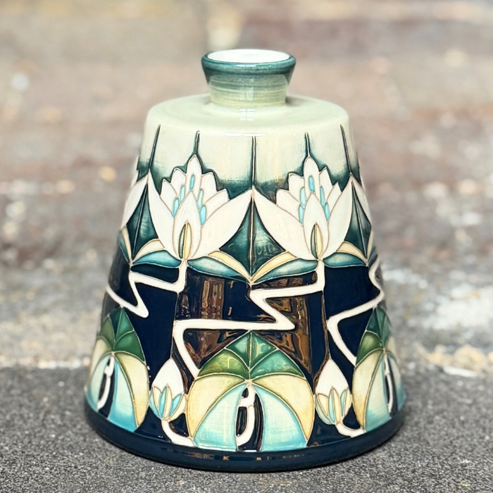 Moorcroft White Water Lily 162/5-Goviers