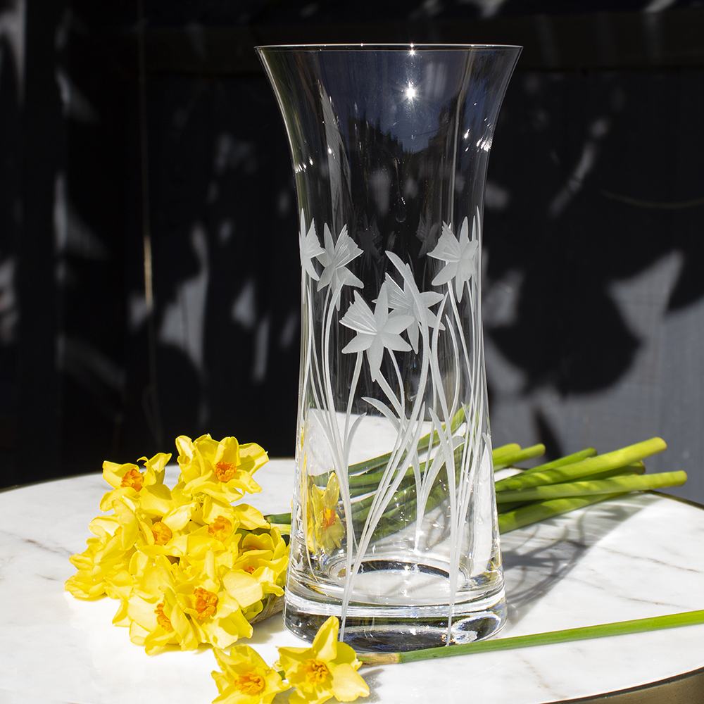 Royal Scot Crystal Daffodils Lily Vase 9"-Home & Garden > Kitchen & Dining > Tableware > Drinkware-Goviers